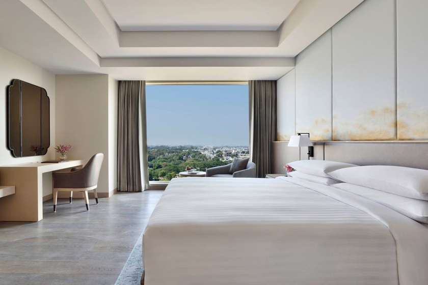 idrmh-guestroom-0029-hor-wide